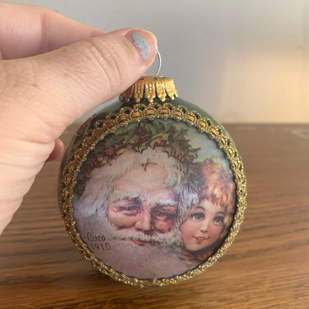 Vintage 1995 Santa Ornament